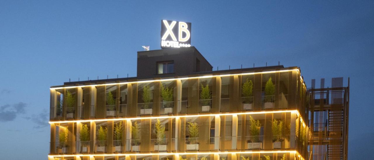 Xbusiness Hotel