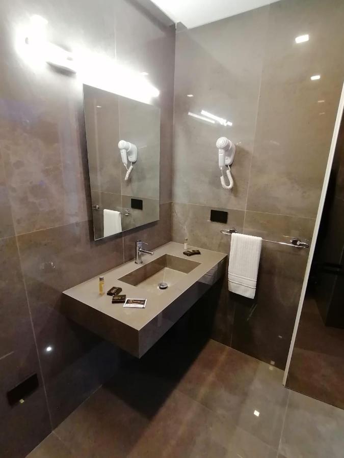 Xbusiness Hotel