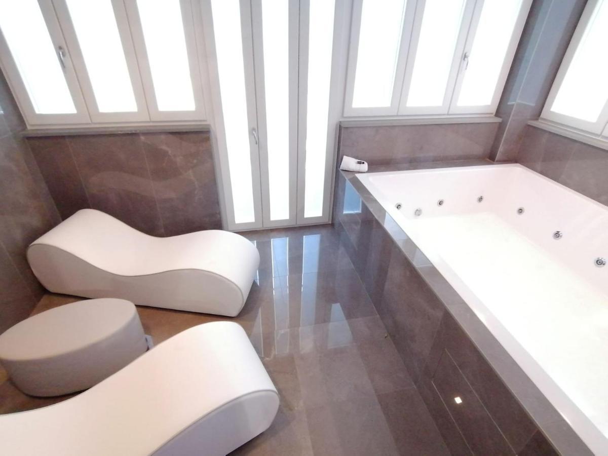 Xbusiness Hotel