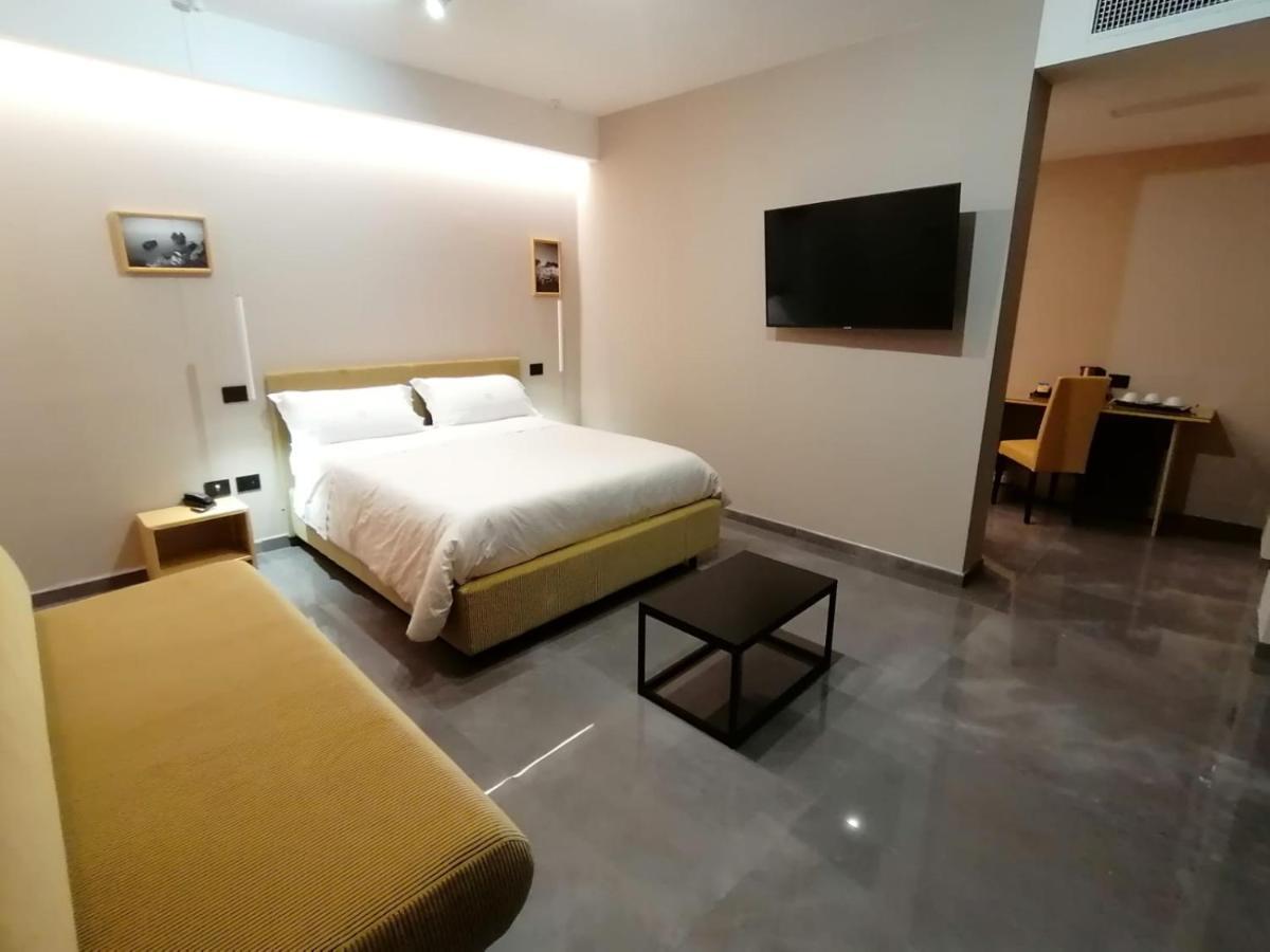 Xbusiness Hotel